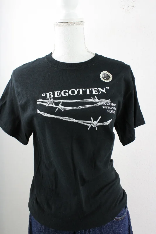 Vintage Bergotten T-Shirt (S)-- Anti-Shrink Durable Soft