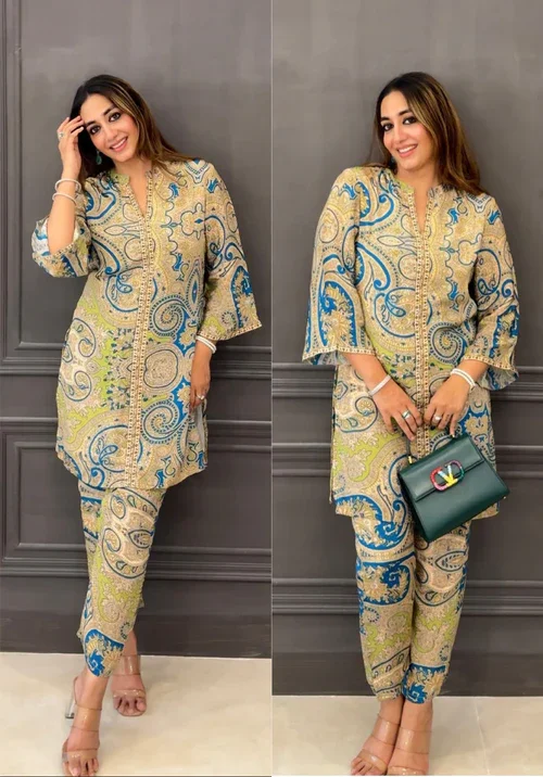 Women's Knee Length 3/4 Sleeves Kurti And Pant Set - Modestouze Attires Fashionable Tapered Leg Pants