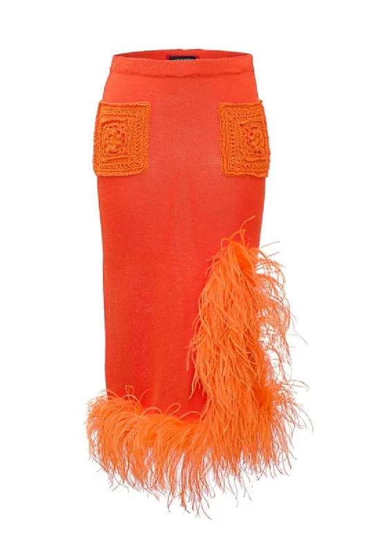 FEATHER-DETAILED KNIT MIDI SKIRT zip skirt side
