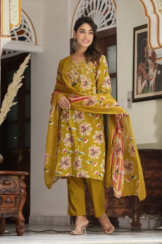 Women's Ready To Wear Printed Straight Kurti-Pant-Dupatta - Ethnicmix Relaxed Casual Leggings