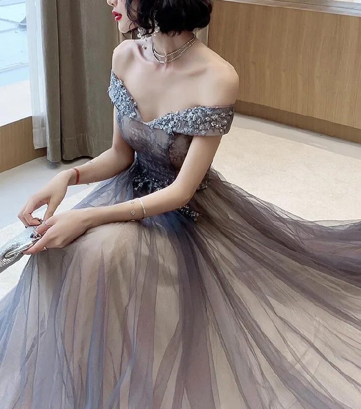 Dark Grey Tulle With Lace Applique Sweetheart Long Prom Dress, A-Line Off Shoulder Party Dress    cg20678 Tunics Winter warm