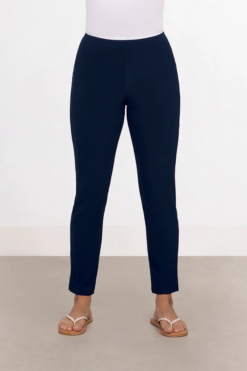 Sympli Narrow Pant Midi in Navy Comfy High-Waist Jeans