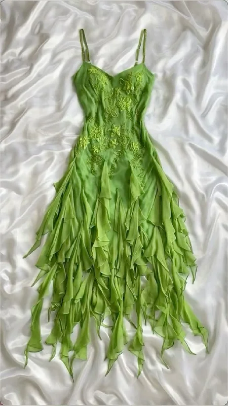 Green Vintage Spaghetti Straps Chiffon Prom Dress Party Dress      cg25069 Turtleneck Neckline Stylish